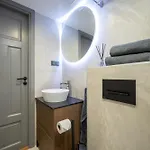Pearl Residences - Stylish & Private Garden House - Near & Center Pärnu