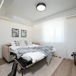 Pearl Residences - Stylish & Private Garden House - Near & Center *