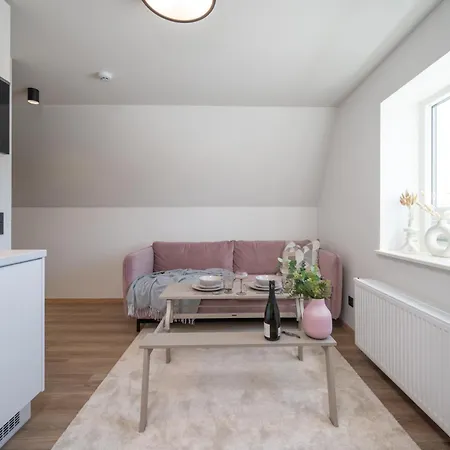 Pearl Residences - Stylish & Private Garden House - Near & Center شقة بارنو