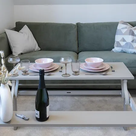 Pearl Residences - Stylish & Private Garden House - Near & Center * Pärnu