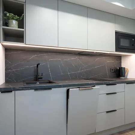 Pearl Residences - Stylish & Private Garden House - Near & Center شقة
