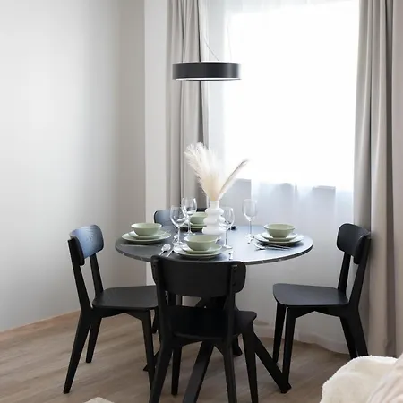 Pearl Residences - Stylish & Private Garden House - Near & Center * بارنو