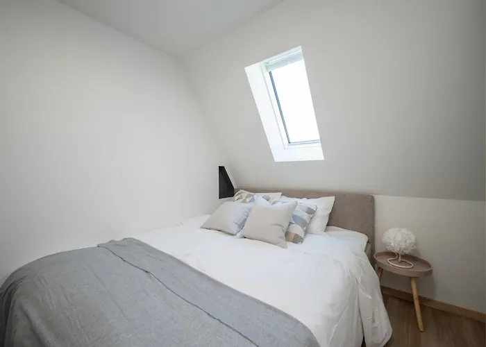 Апартаменты Pearl Residences - Stylish Apartments & Private Garden House - Near Beach & Center *