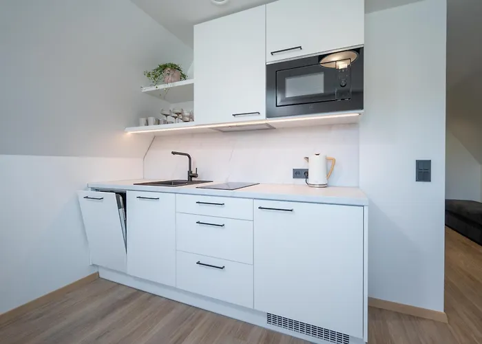 Pearl Residences * 派尔努