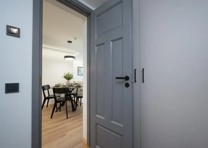 Апартаменты Pearl Residences - Stylish Apartments & Private Garden House - Near Beach & Center Пярну