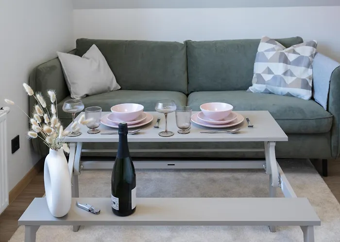 Pearl Residences - Stylish Apartments & Private Garden House - Near Beach & Center * Пярну