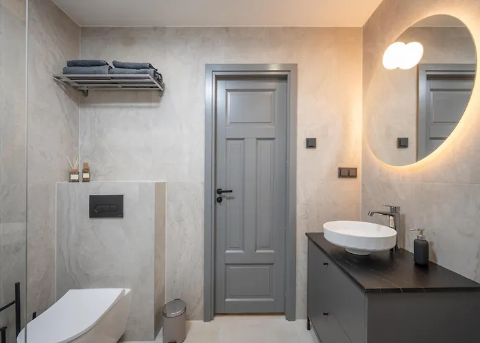 Апартаменты Pearl Residences - Stylish Apartments & Private Garden House - Near Beach & Center