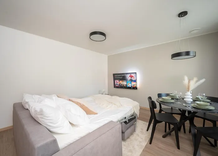 Pearl Residences * 派尔努