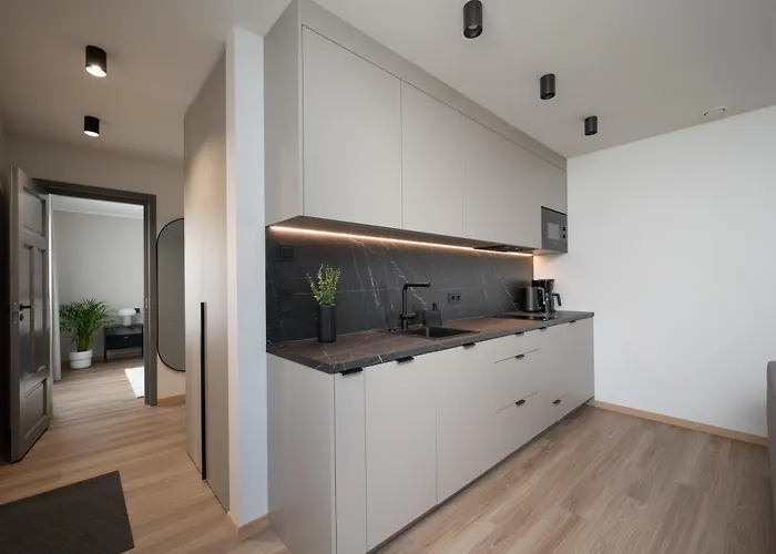 Pearl Residences - Stylish Apartments & Private Garden House - Near Beach & Center Пярну