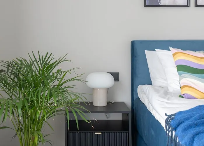 Апартаменты Pearl Residences - Stylish Apartments & Private Garden House - Near Beach & Center *